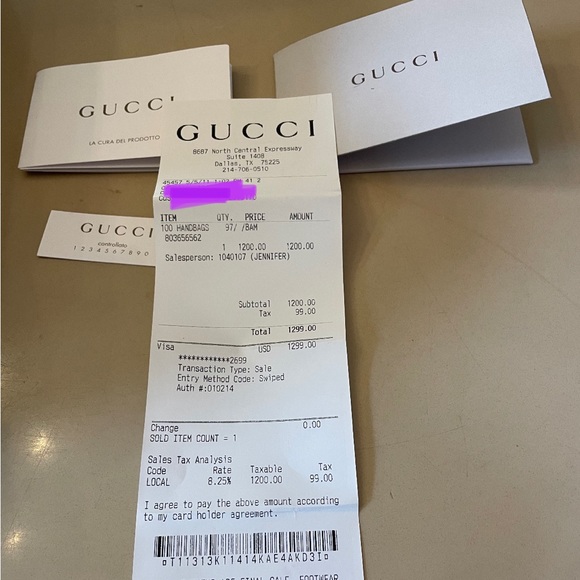 GUCCI HANDBAG- like new and barely used! - Picture 2 of 7